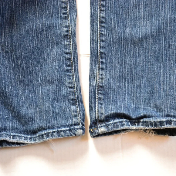 AE Low Rise  Straight Leg Jean - Picture 4 of 10